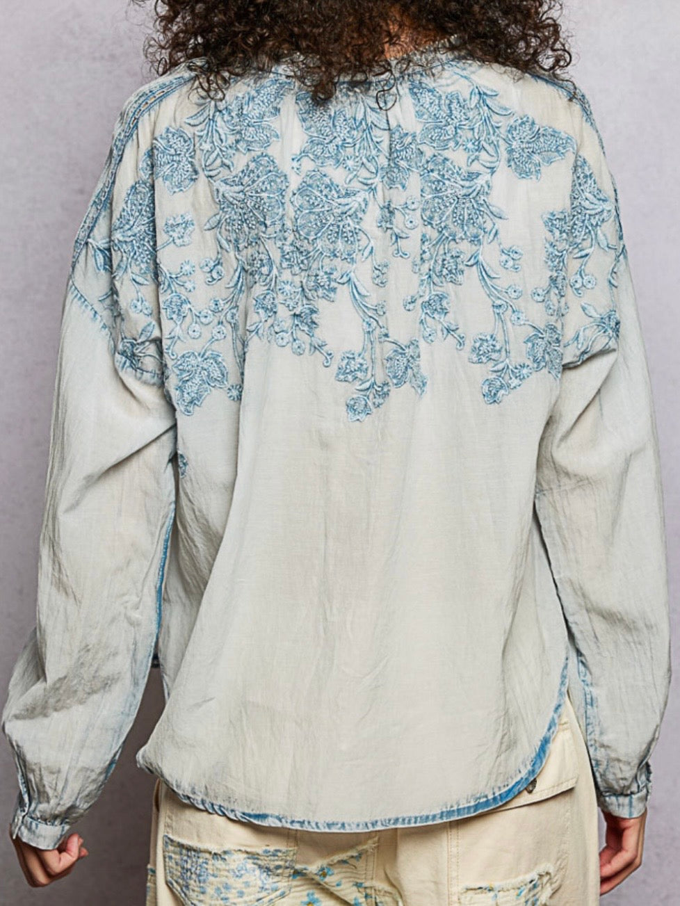 Blue floral printed long sleeves shirt