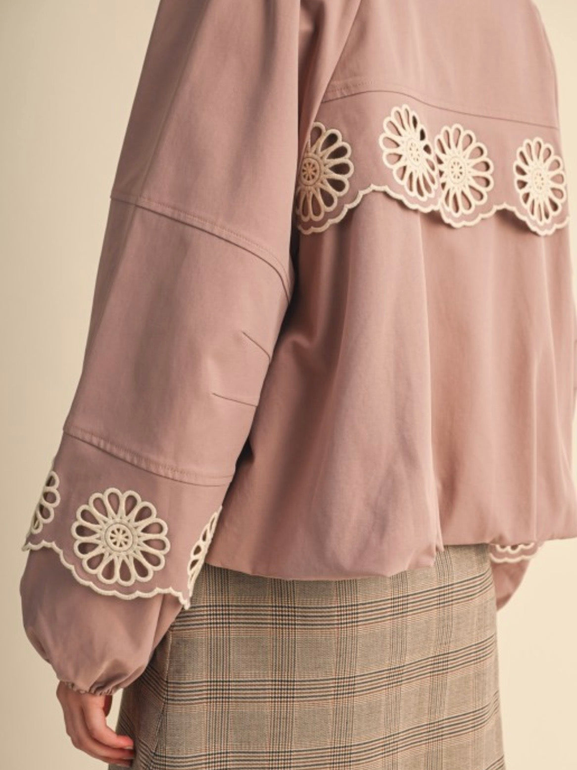 Ash rose zipper embroidered details jacket