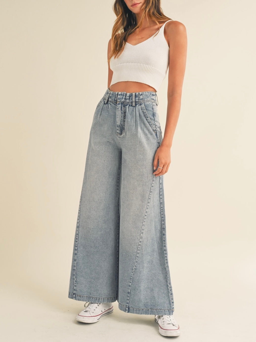 Light blue open wide leg washed jeans