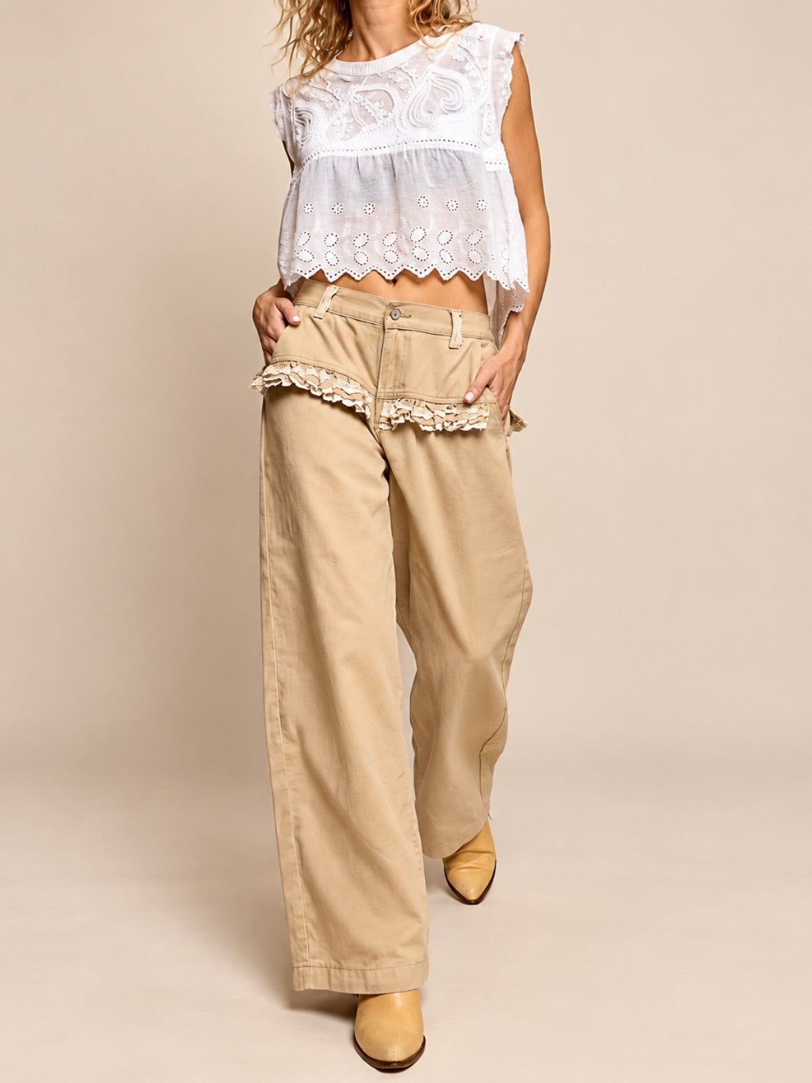 Pantalones capri rectos de tela en colores sólidos