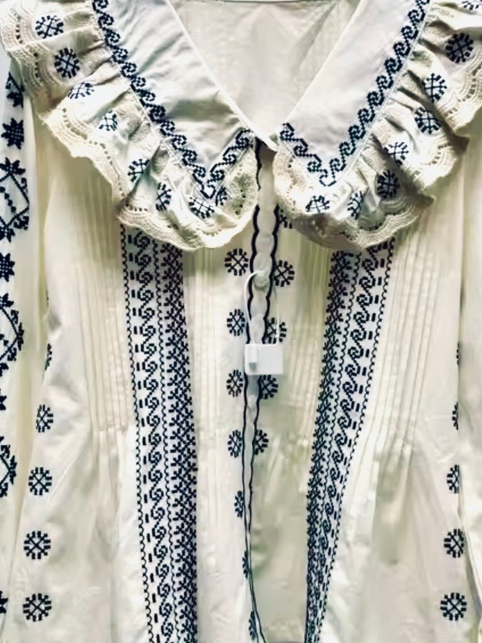 Off white and light blue details big neckline ruffled shirt