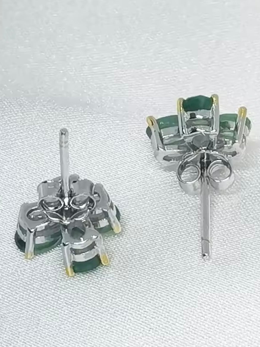 Silver 925 flowers emeralds stud earrings