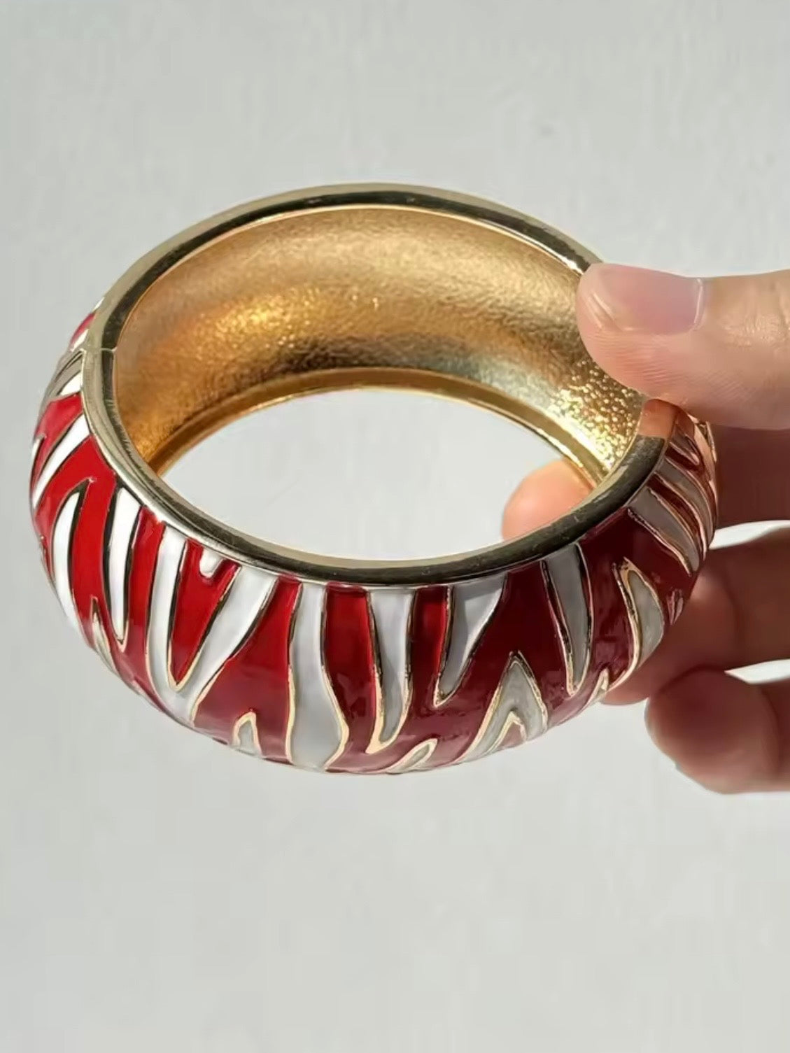 Mixed designs resin acrylic metal wide bracelet