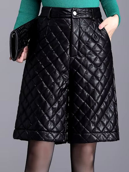 Black faux leather diamond pattern seams shorts pants