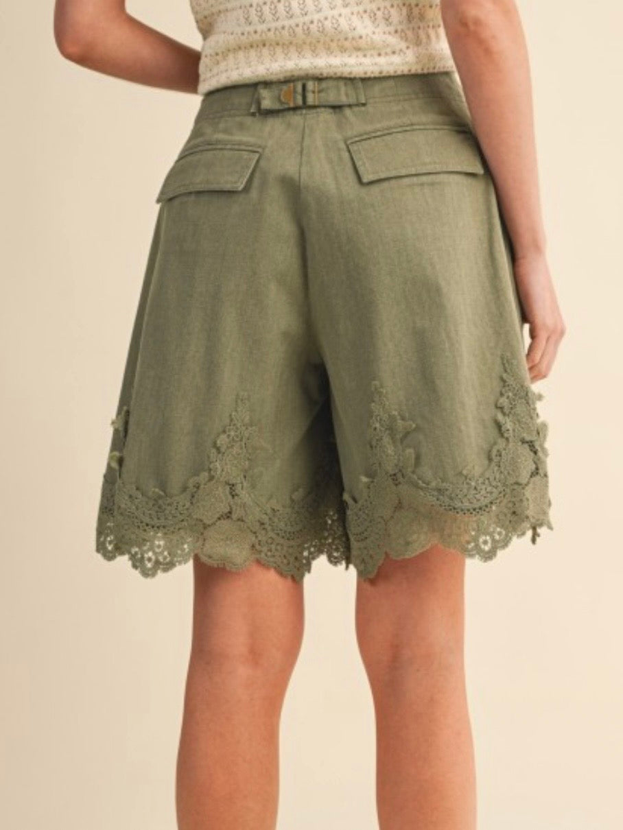 Light blue denim and green twill pleated lace shorts pants