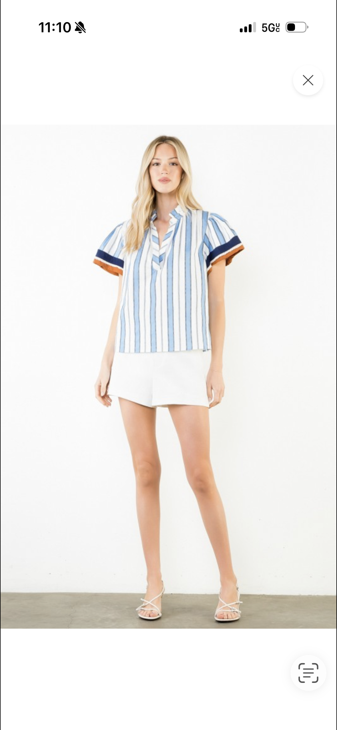 White and light blue striped bomber short sleeves shirt