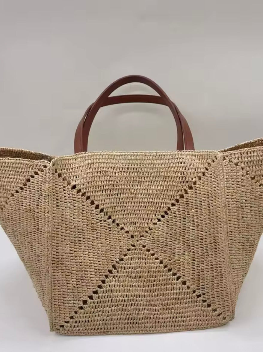 Square natural straw tote bag
