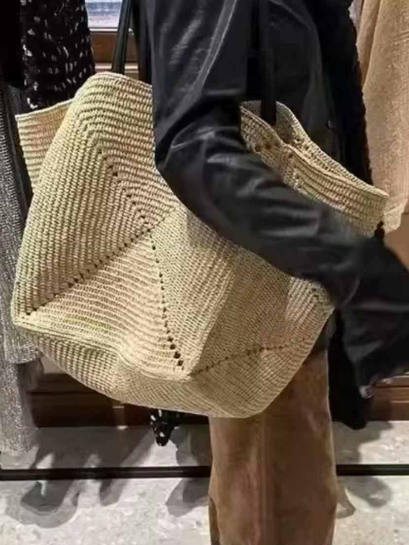 Square natural straw tote bag