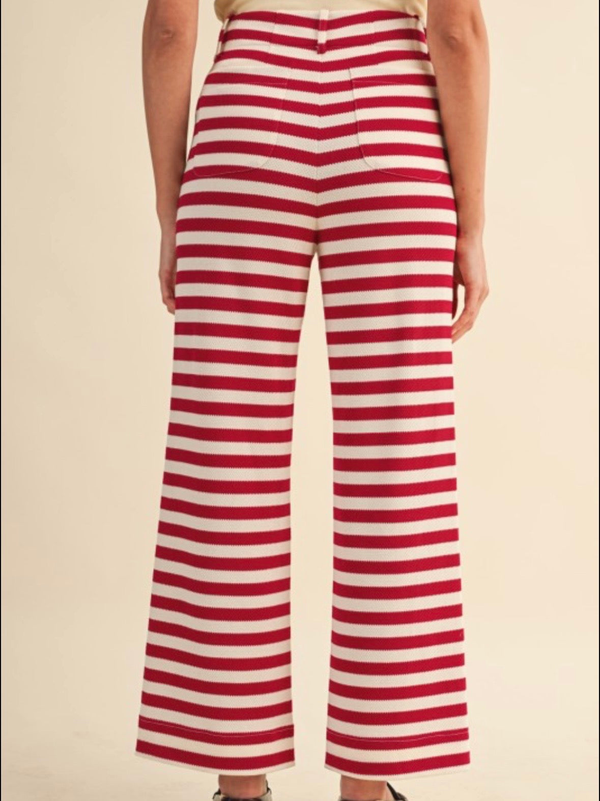 Red horizontal striped fabric straight roll up Capri pants