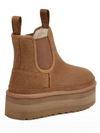 Camel mid height snow boots