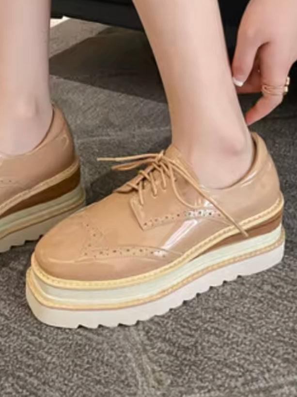 Lace up solid colors oxfords