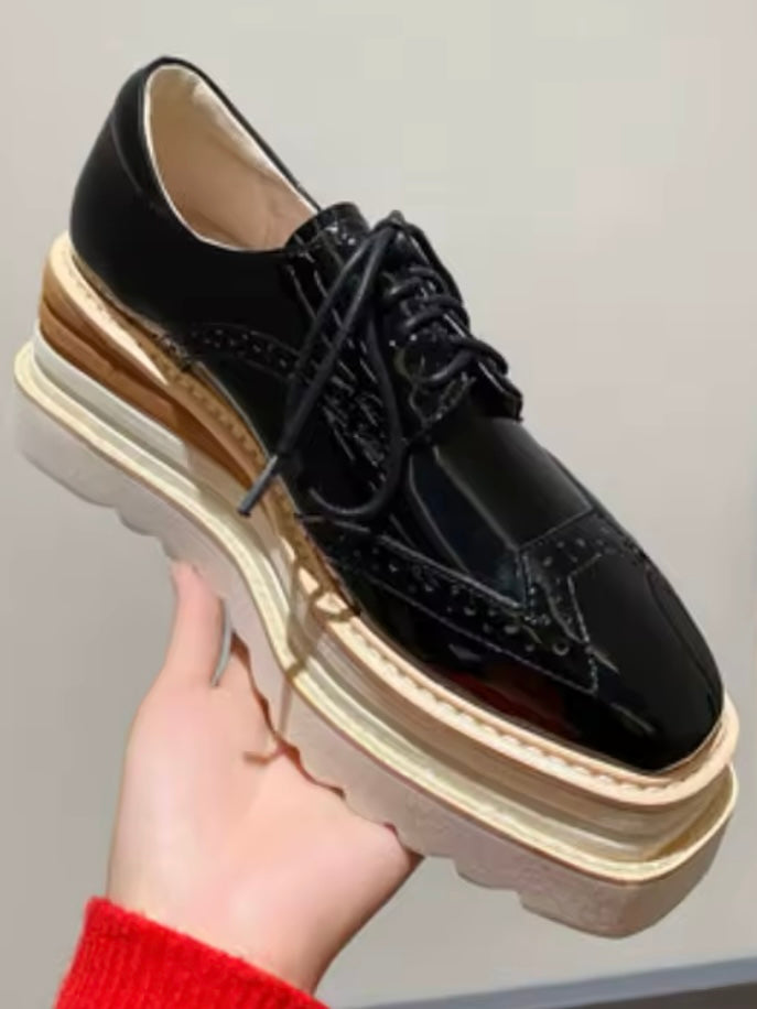 Lace up solid colors oxfords