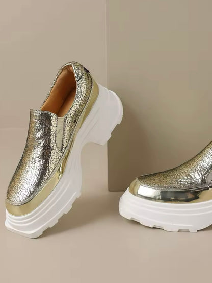 Gold and silver platforms slip on