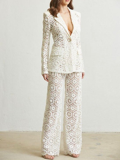 White lace set of 2 blazer and pants