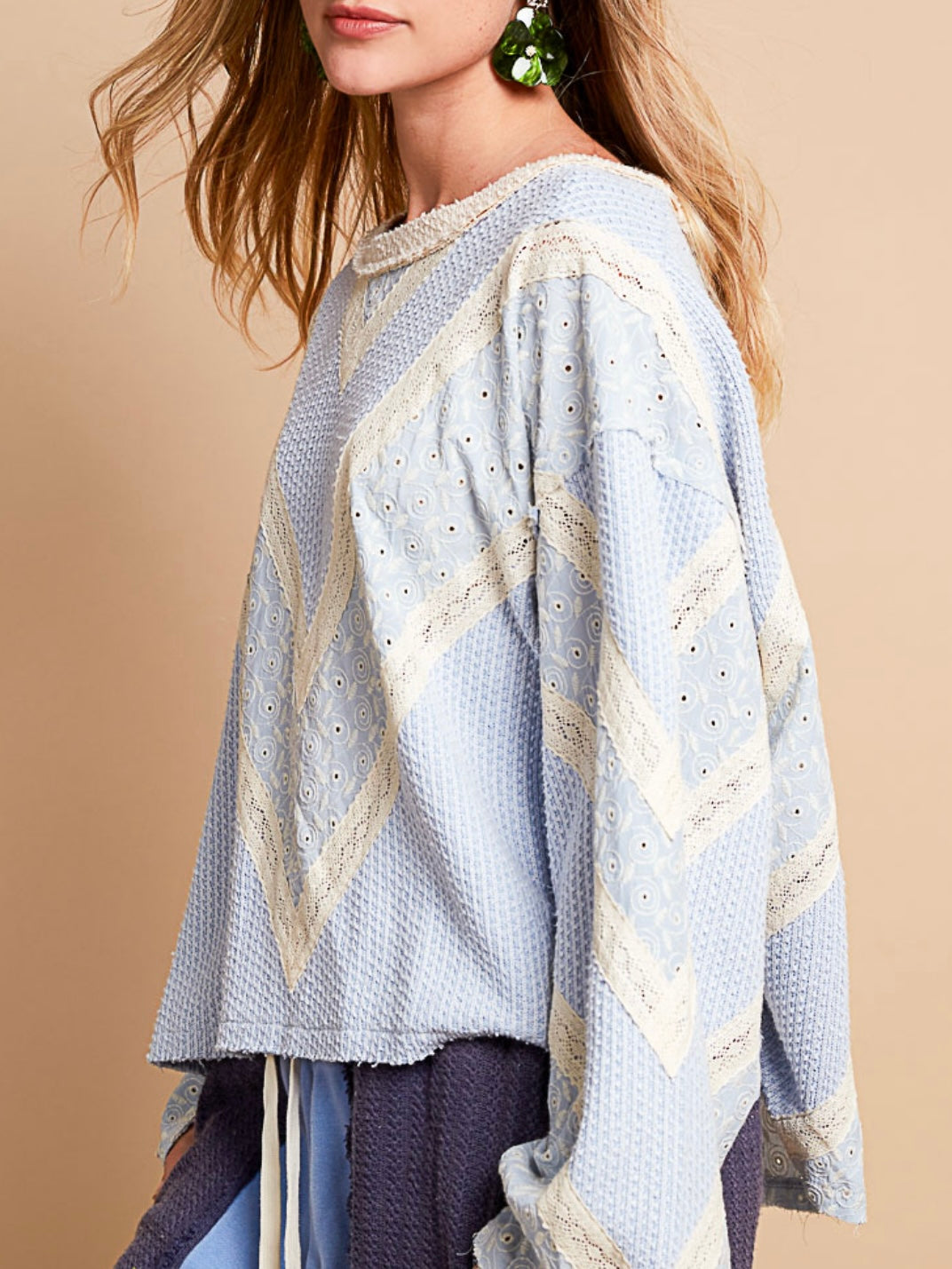 Light blue and beige waffle and lace fabric sweater