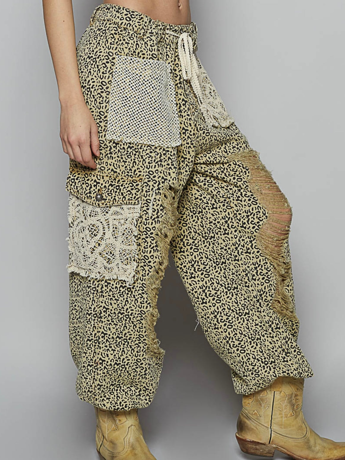 Leopard cargo crochet patched joggers