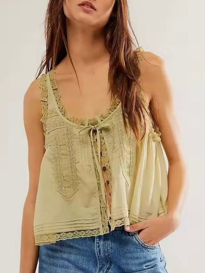 Solid colors buttoned lace edge tank top