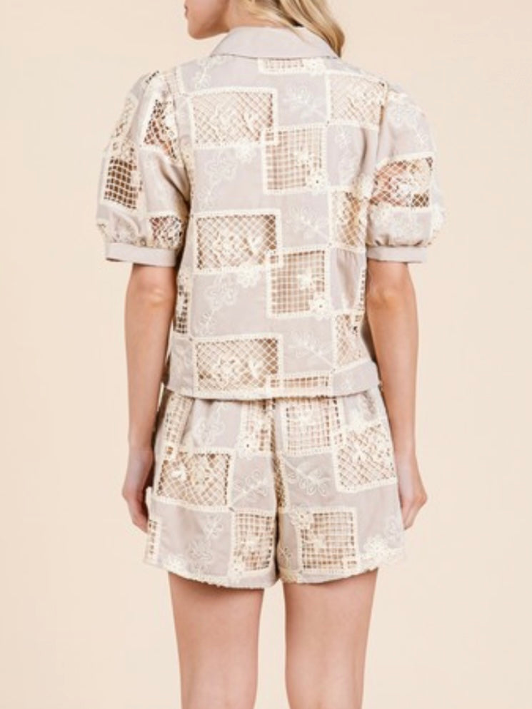 Beige and pink lace set of 2 shirt and shorts pants