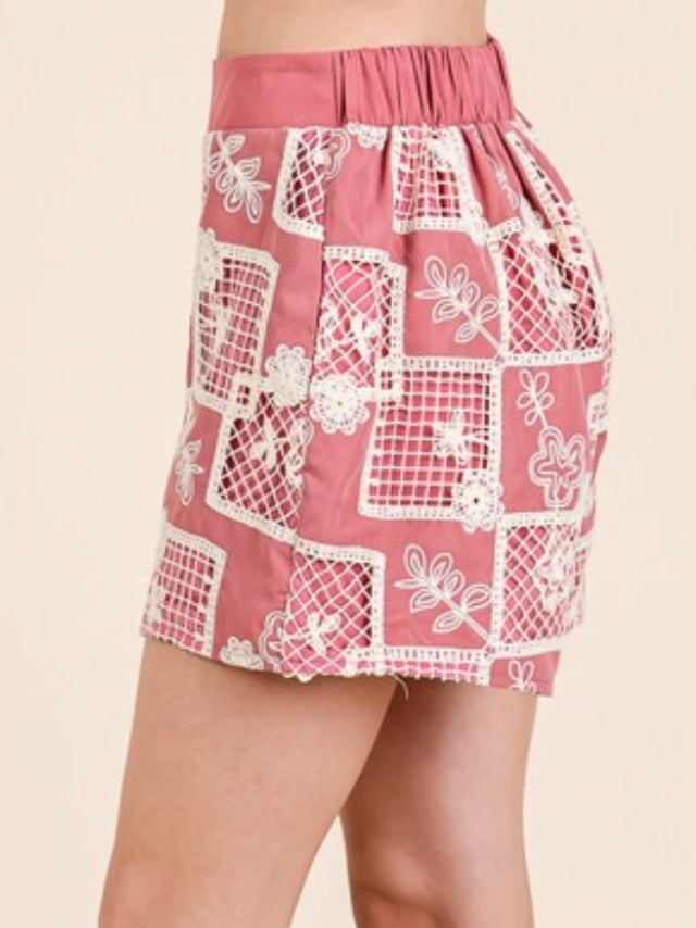 Beige and pink lace set of 2 shirt and shorts pants