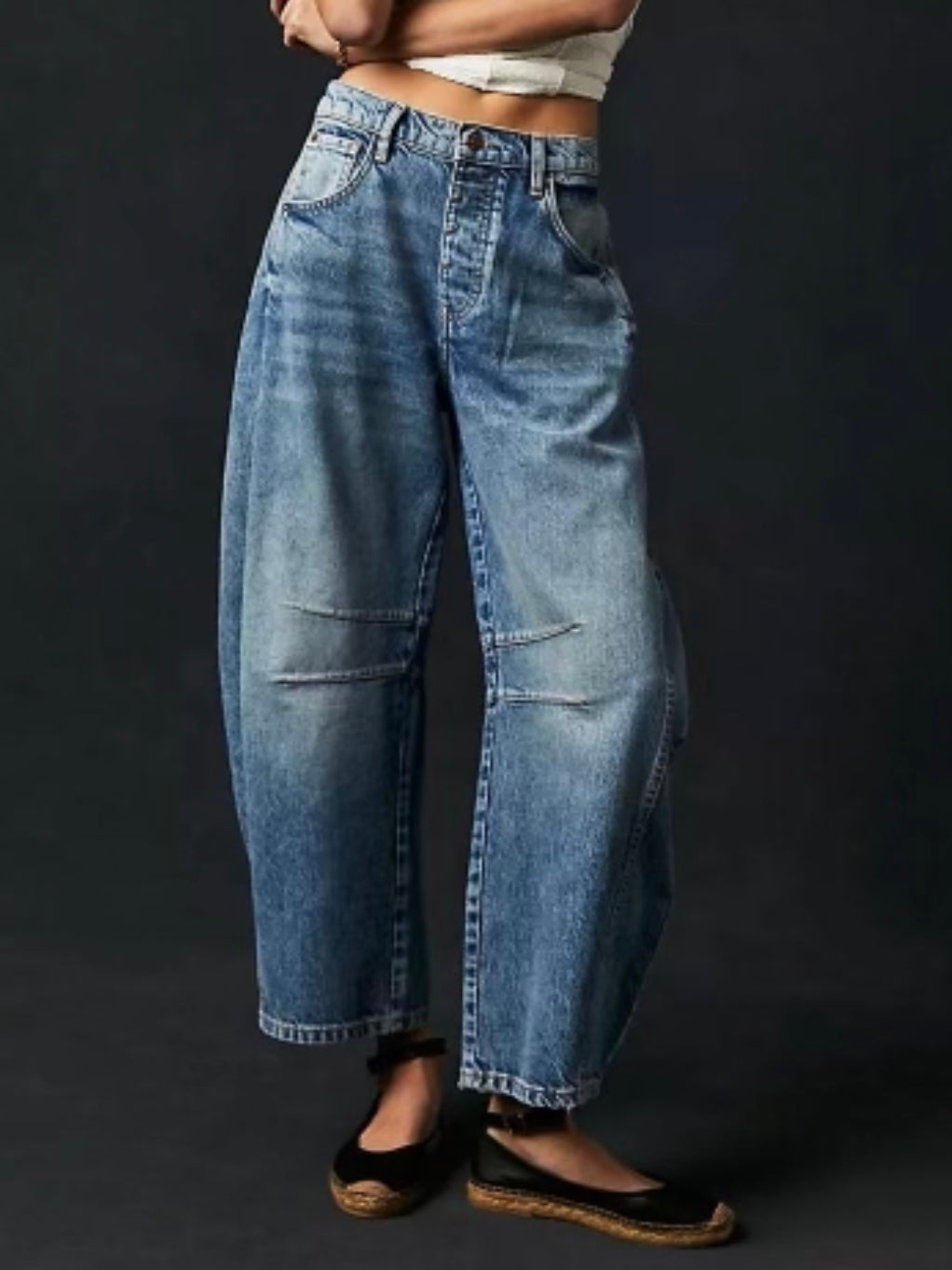 Oversized blue baggy jeans