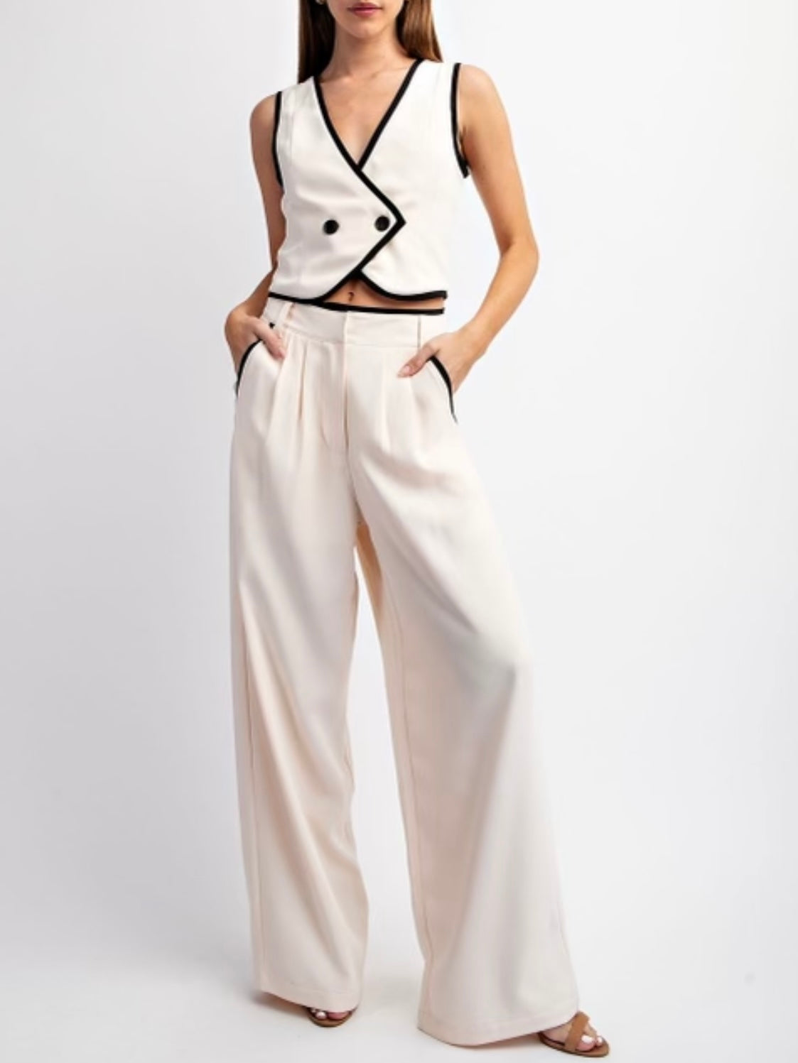 White and black contrast edge set of 2 vest top and pants