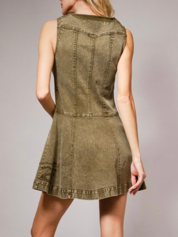 Green short sleeves mini dress
