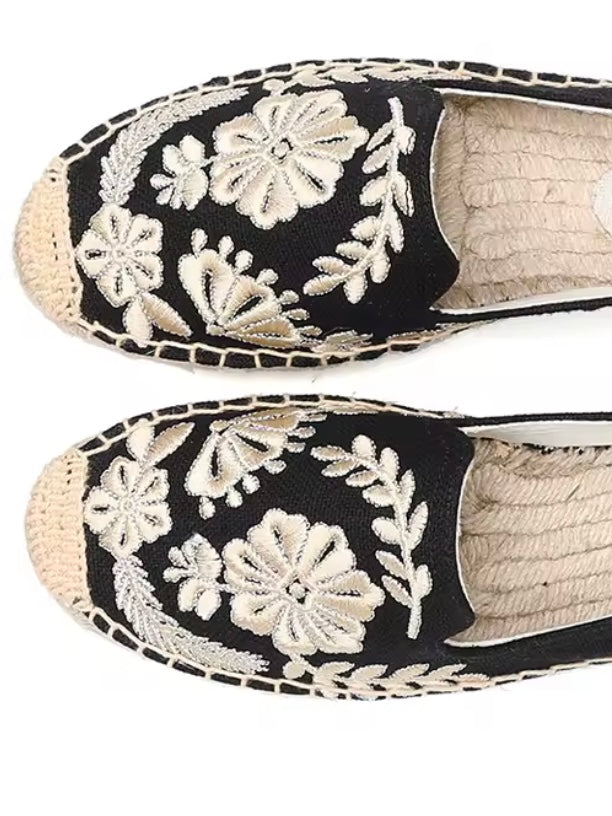 Black and beige floral espadrilles flats shoes