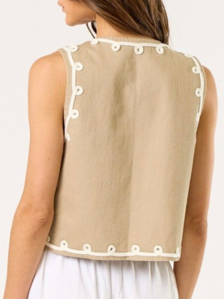 Beige and white floral embroidered texture vest