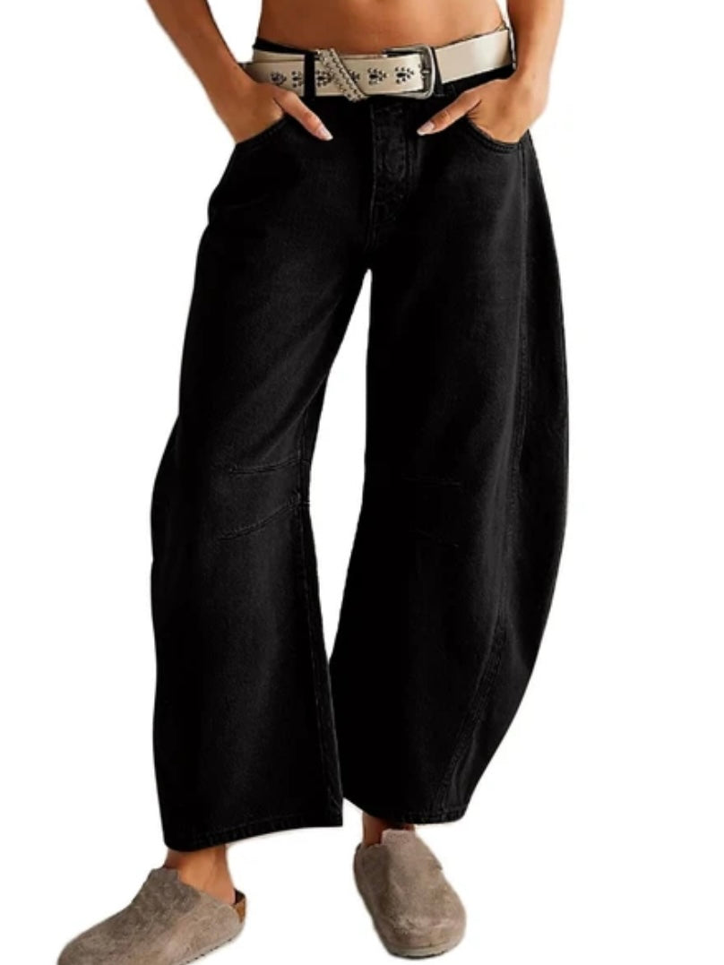 Oversized black baggy jeans
