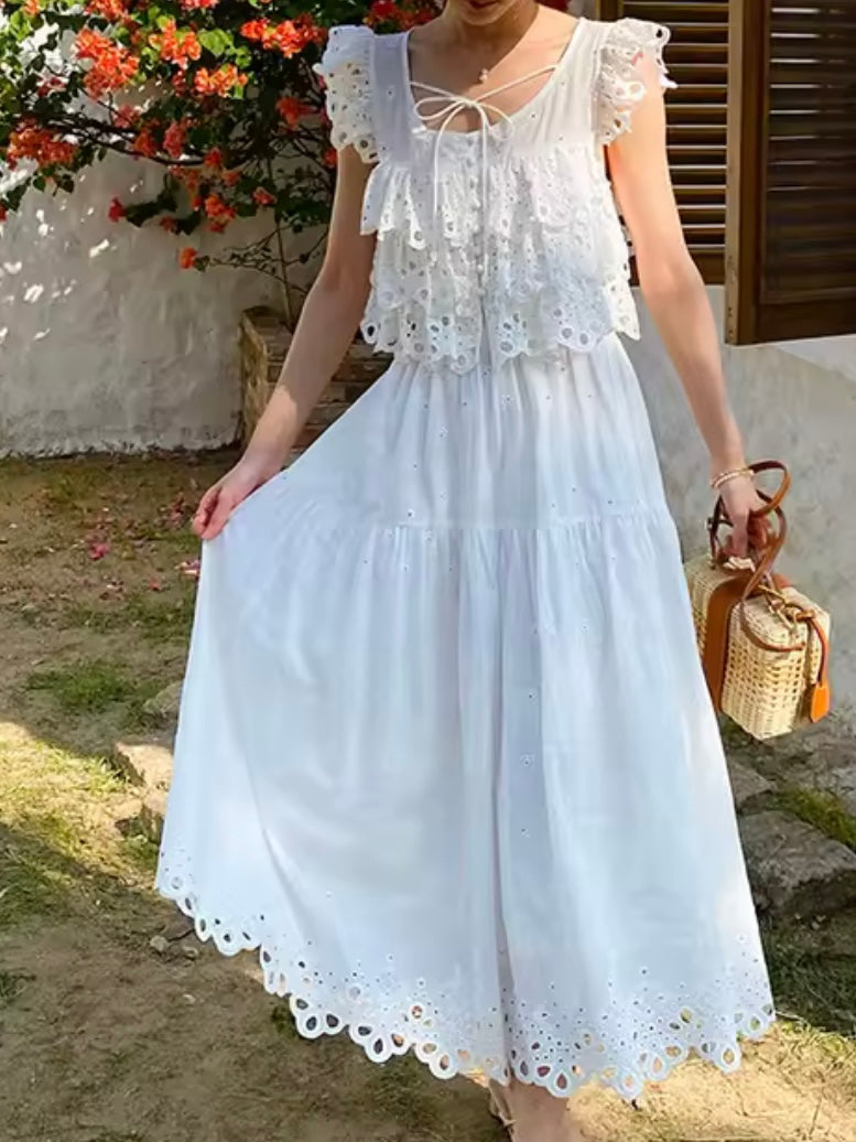 White lace Set of 2 top and skirt