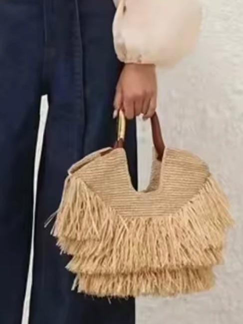 Natural straw hairy handbag