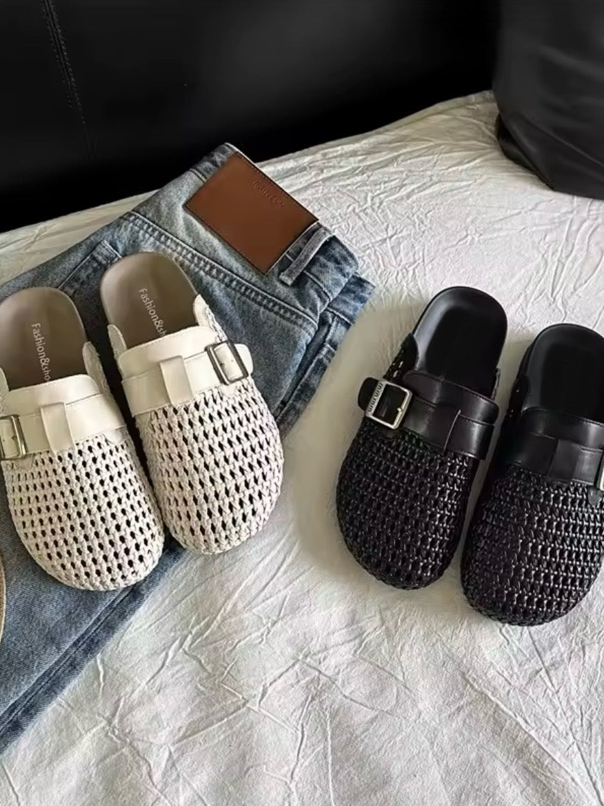 Black and white knitted rounded slippers flats shoes