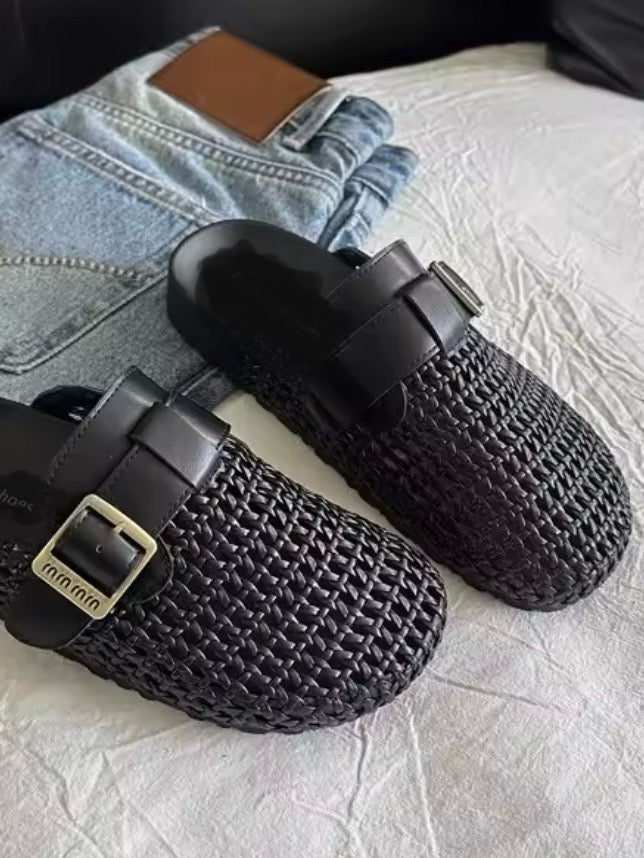 Black and white knitted rounded slippers flats shoes