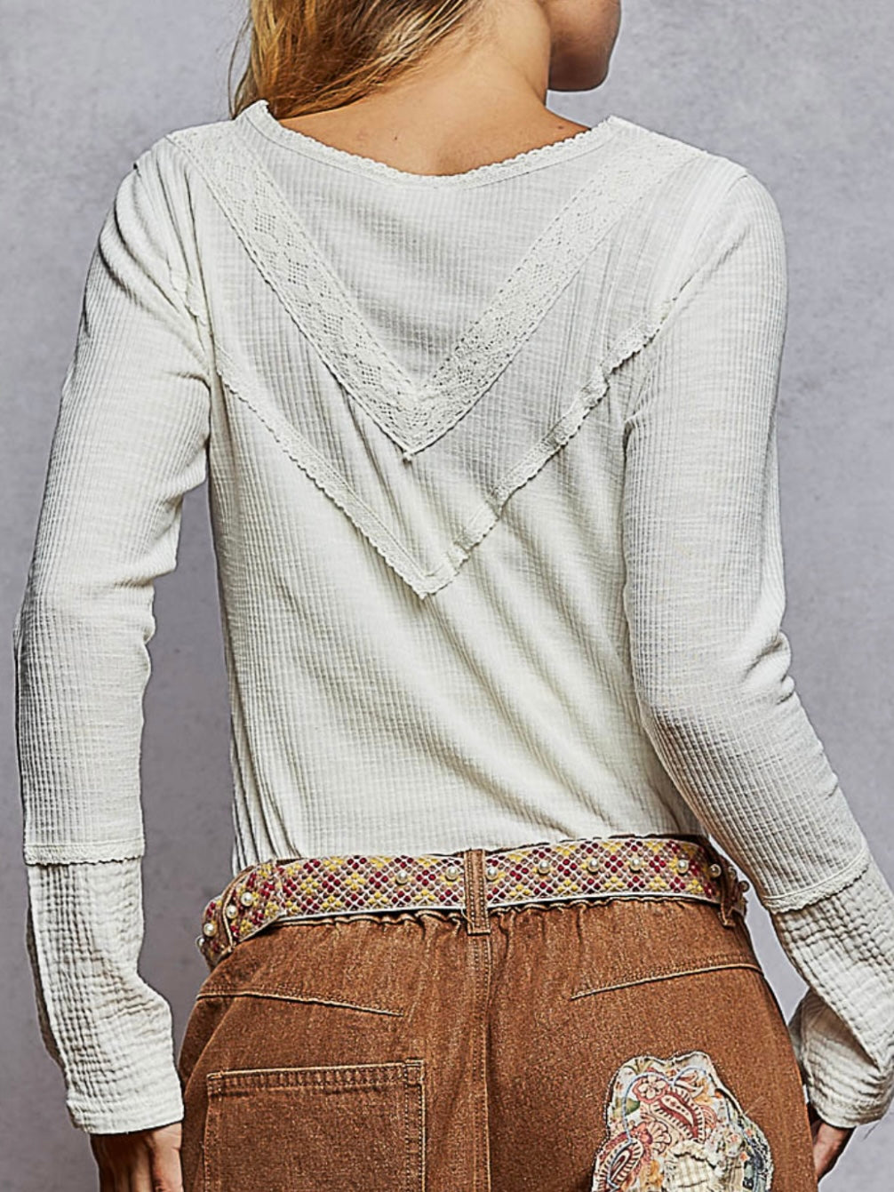 Solid colors mix fabrics crochet details V-neck top sweater