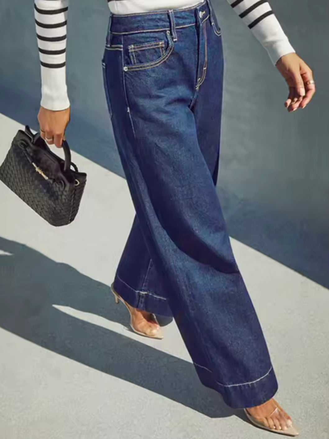 Blue straight cut patched pockets  jeans pants