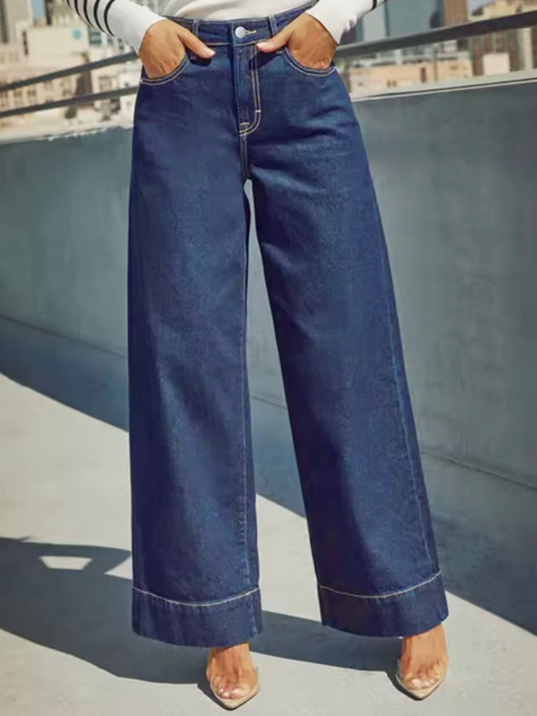 Blue straight cut patched pockets  jeans pants