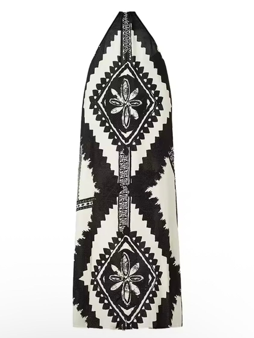 Black and white set of 3 pieces bikini and maxi skirt