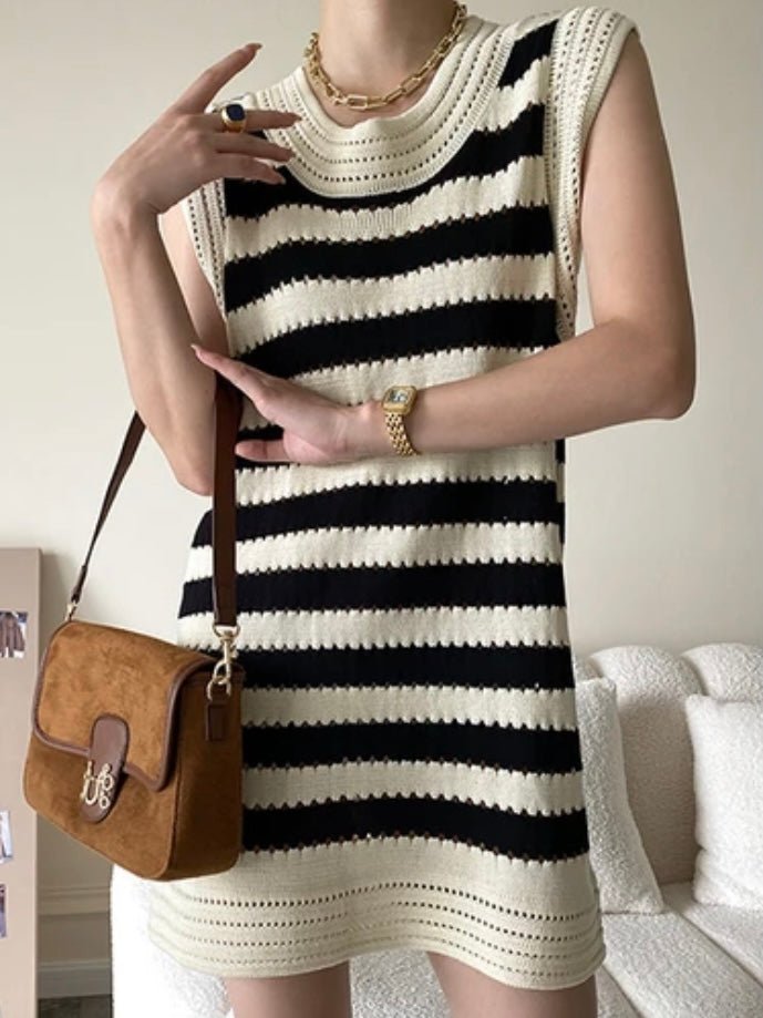 Beige and black striped knitted short dress - Wapas