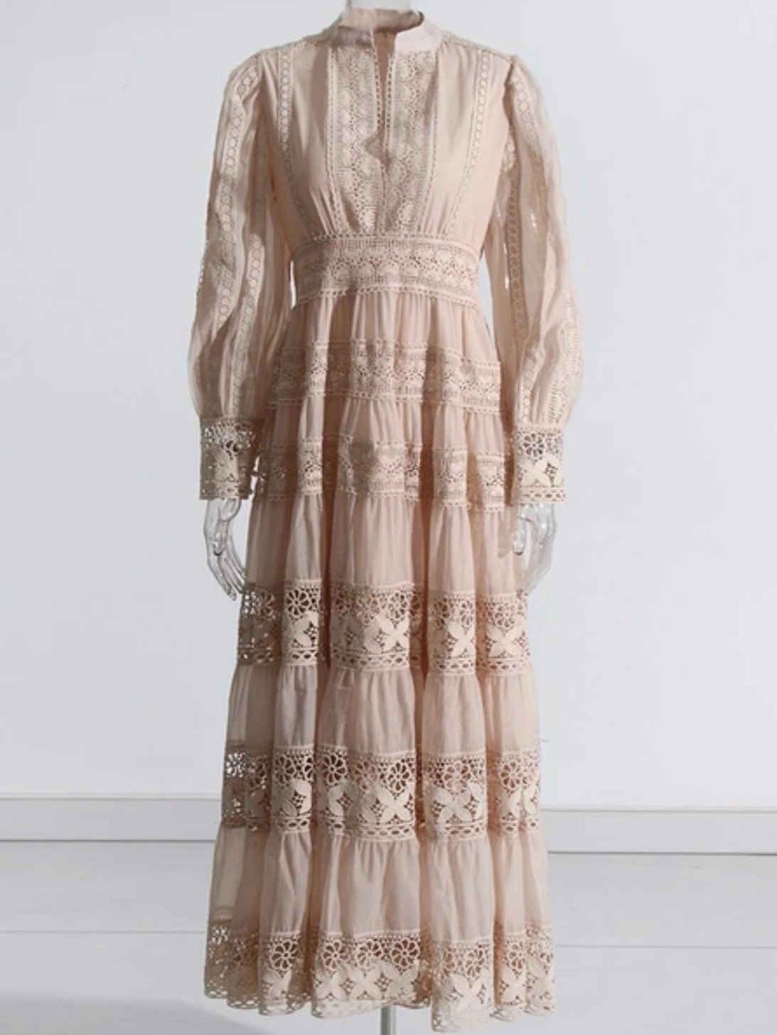 Beige lace maxi dress - Wapas