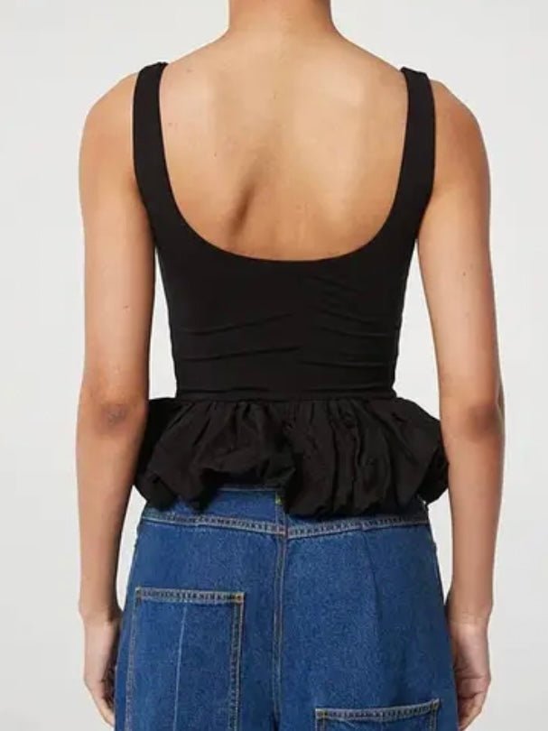 Big ruffle black tank top - Wapas