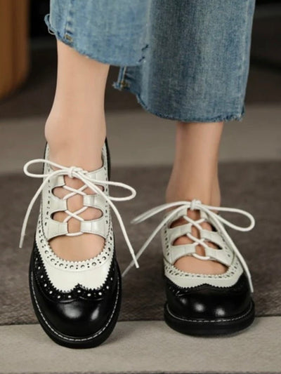 Black and white lace up oxfords - Wapas