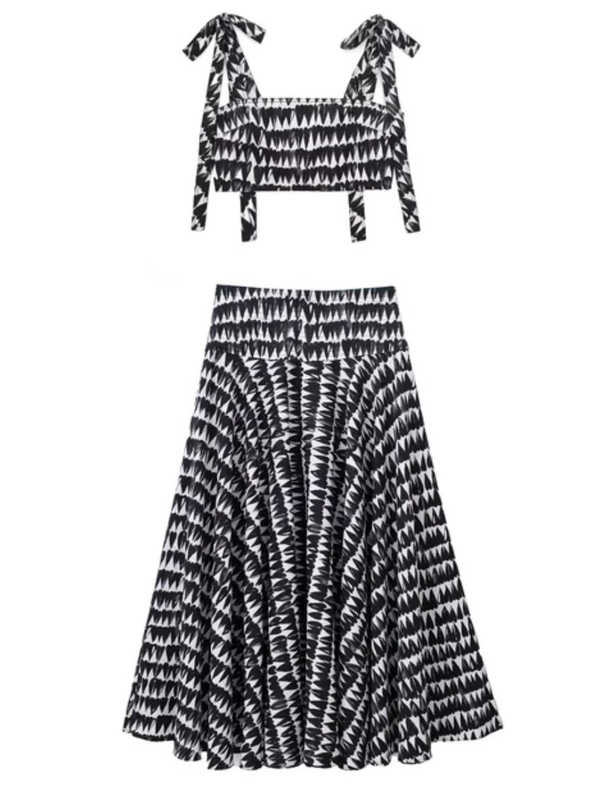 Black and white pattern top and skirt - Wapas