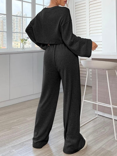 Black lounge set of 2. Long sleeves top and wide pants - Wapas