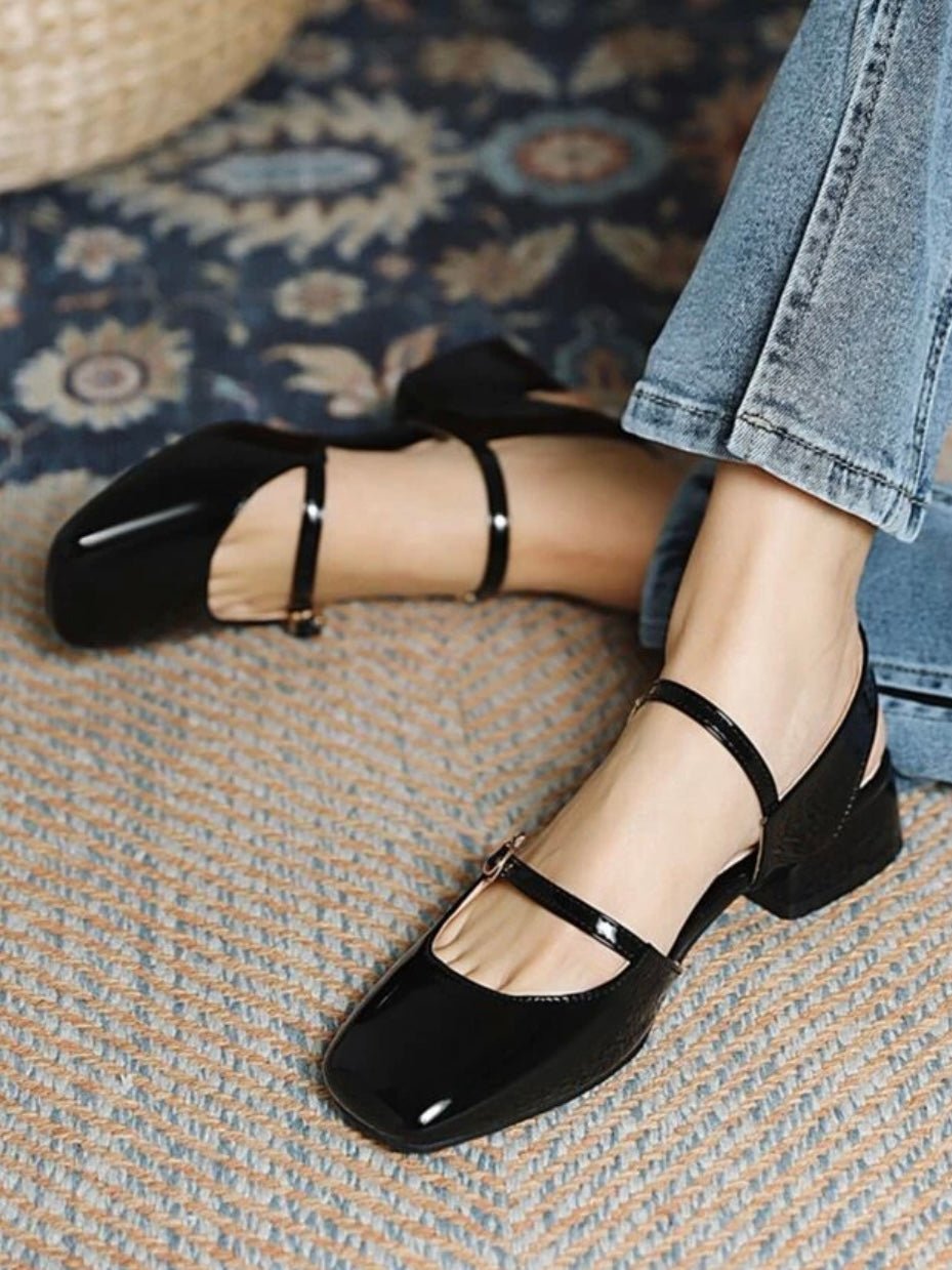 Black patent low square heel shoes - Wapas