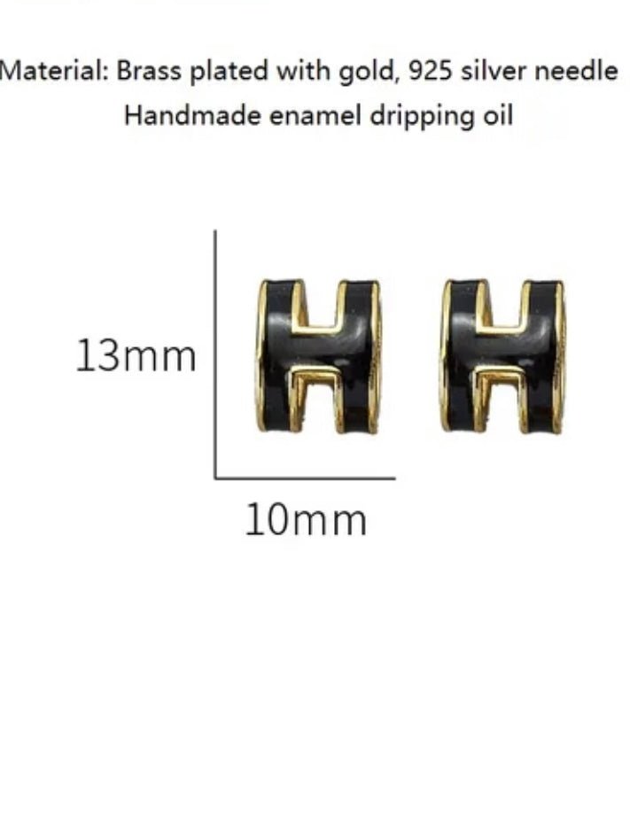 Black round H earrings - Wapas