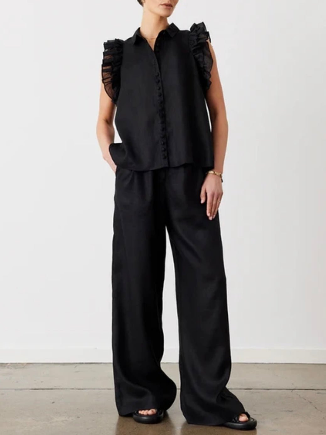 Black set of 2 ruffled shirt and pants - Wapas