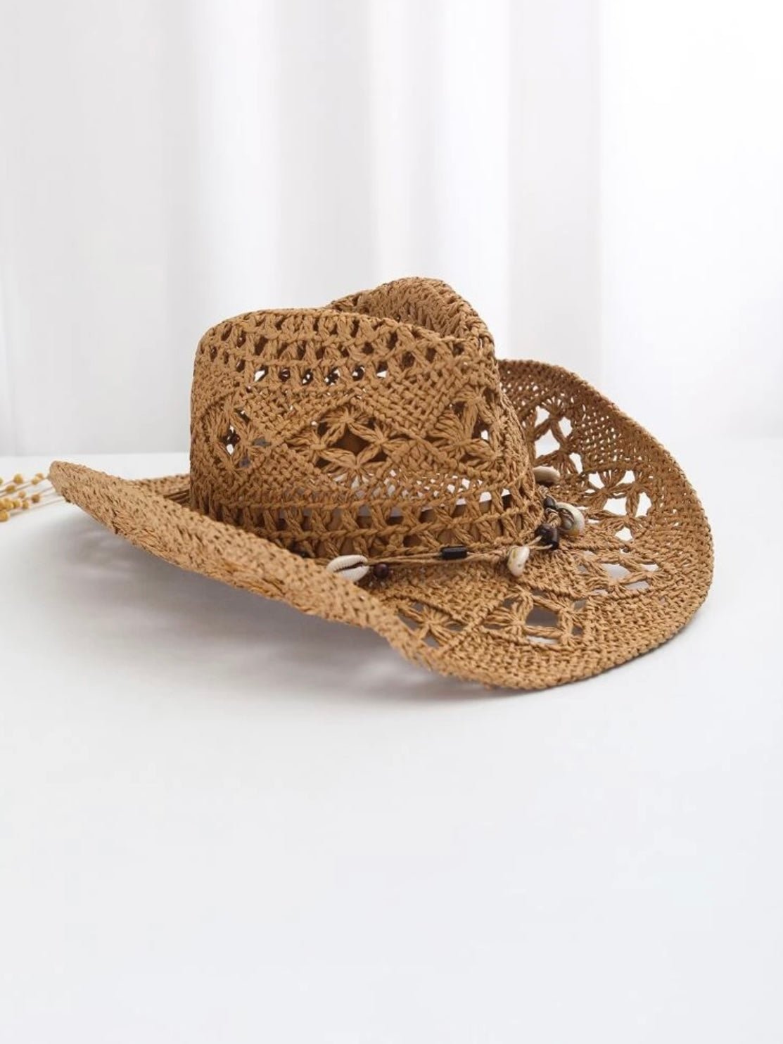 Brown and shells combined color straw hat - Wapas