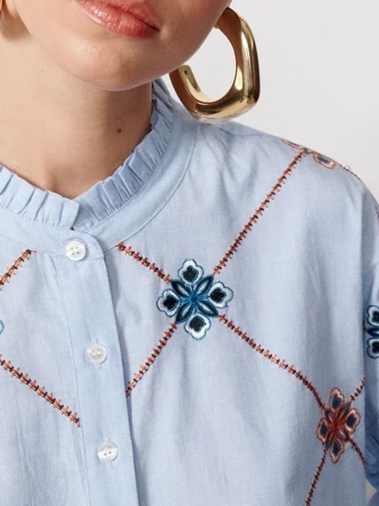 Light blue embroidered ruffled shirt - Wapas