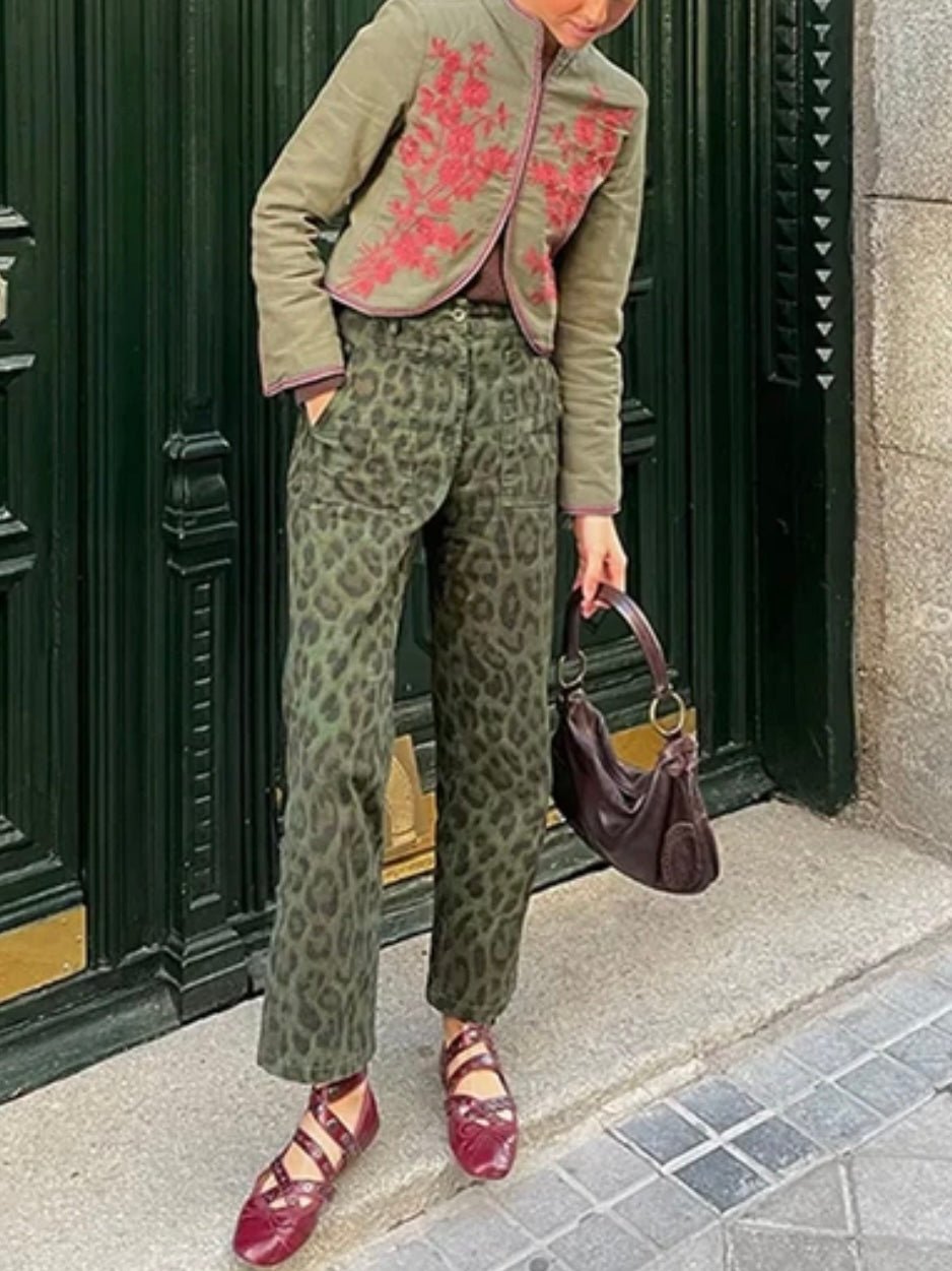 Olive green and red embroidered details pants - Wapas