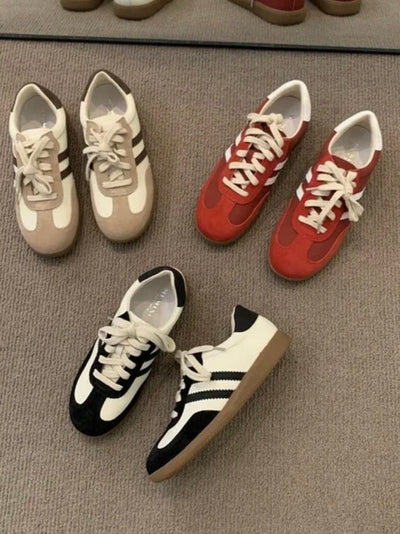 Red and white low sneakers shoes - Wapas